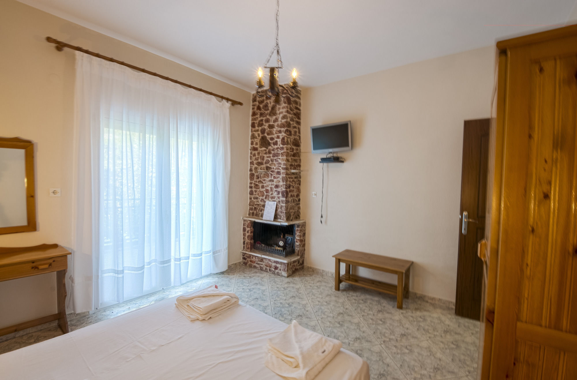 Petra Mare Apartment Thimonia Exterior photo
