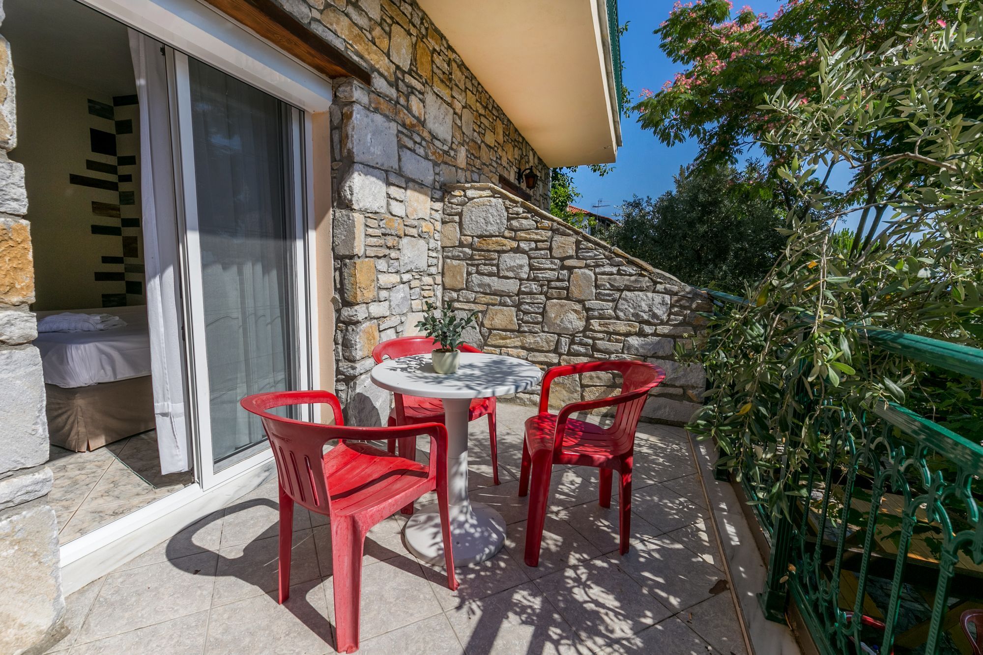 Petra Mare Apartment Thimonia Exterior photo